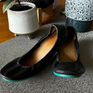 Tieks  |  Black Leather  |  8